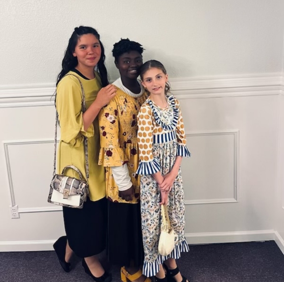 β
olivia kayβ
- Picture 8 of 12